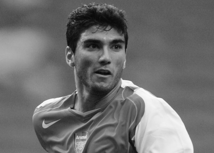AMSTERDAM, HOLLAND - JULY 30: Jose Antonio Reyes of Arsenal in action during the Sony Amsterdam Tournament match between Arsenal v River Plate at The Amsterdam Arena on July 30, 2004 in Amsterdam. (Photo by Jamie McDonald/Getty Images)