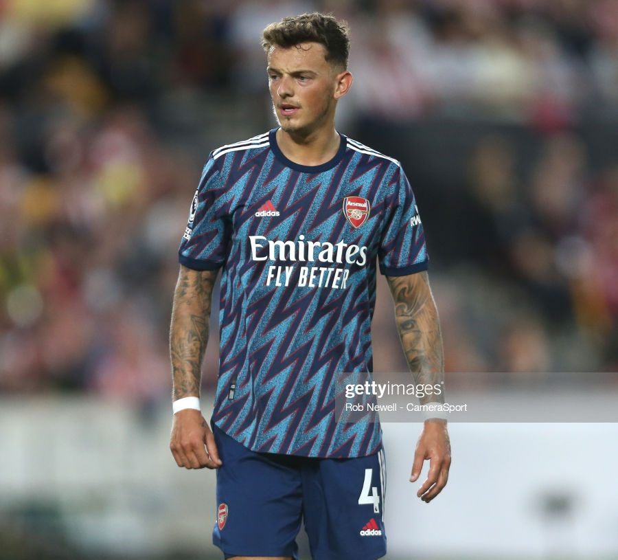 BRENTFORD, ENGLAND - AUGUST 13: Arsenal's Ben White during the Premier League match between Brentford and Arsenal at Brentford Community Stadium on August 14, 2021 in Brentford, England. (Photo by Rob Newell - CameraSport via Getty Images)